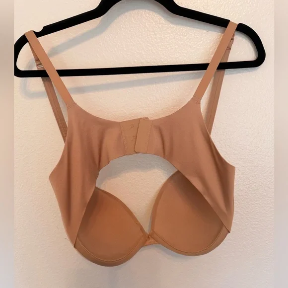 SKIMS Ultimate Nipple Push Up Bra 38D - Picture 5 of 5